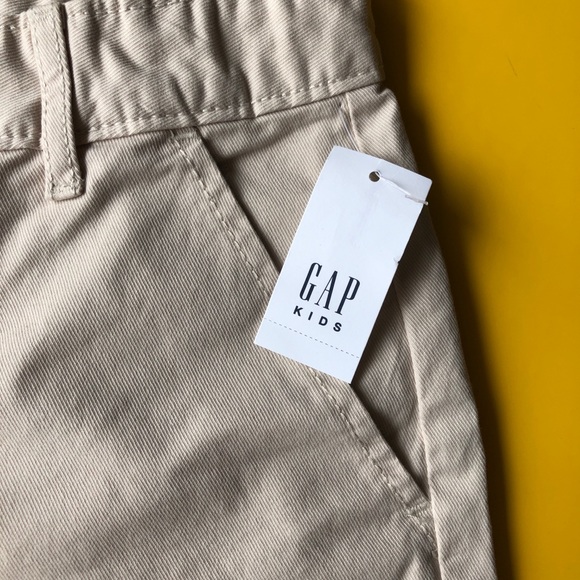 GAP Kids khaki shorts - Size 12 - Picture 7 of 10
